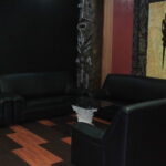 zona de pareja sofas en pk2 zaragoza local liberal parejas